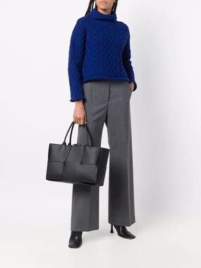 Authentic Bottega Veneta Small Arco Intrecciato Leather Tote